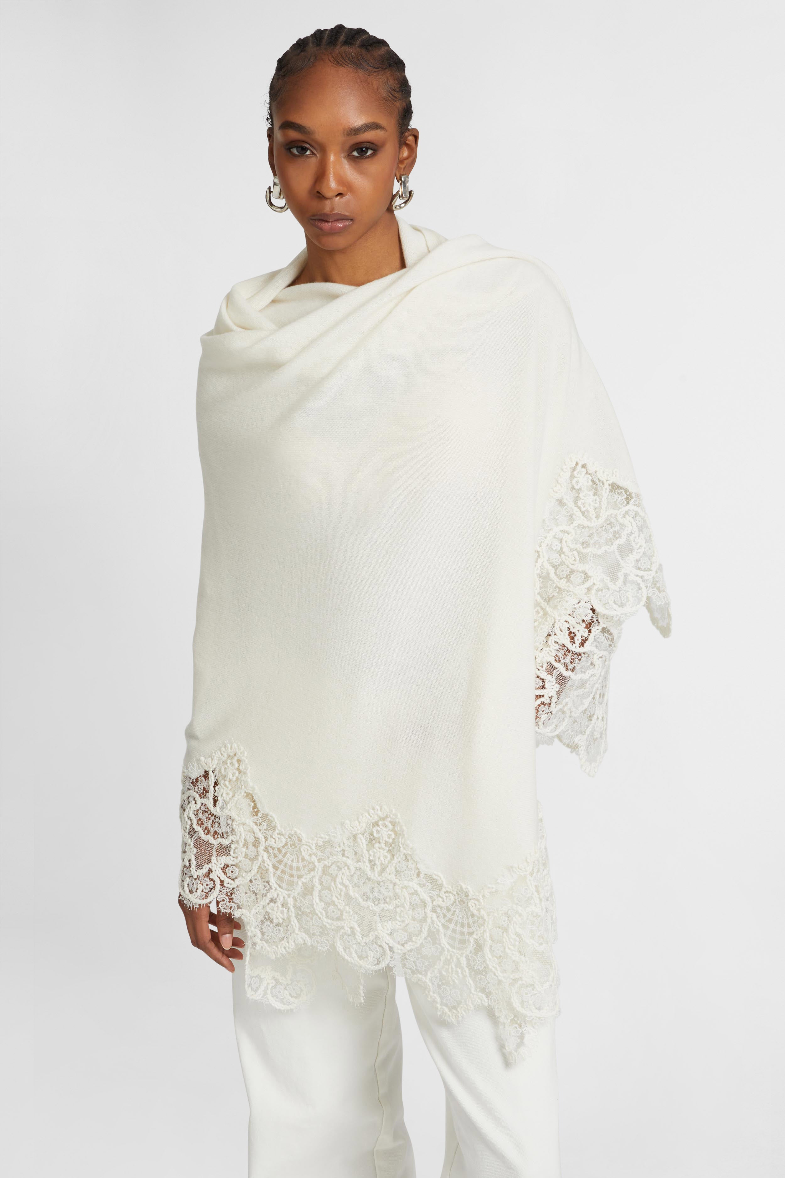 Cashmere stole with hand-applied wool rebrodé lace edge - Ermanno