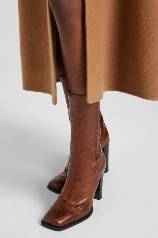 Vegetable leather ankle boot with brogue detail