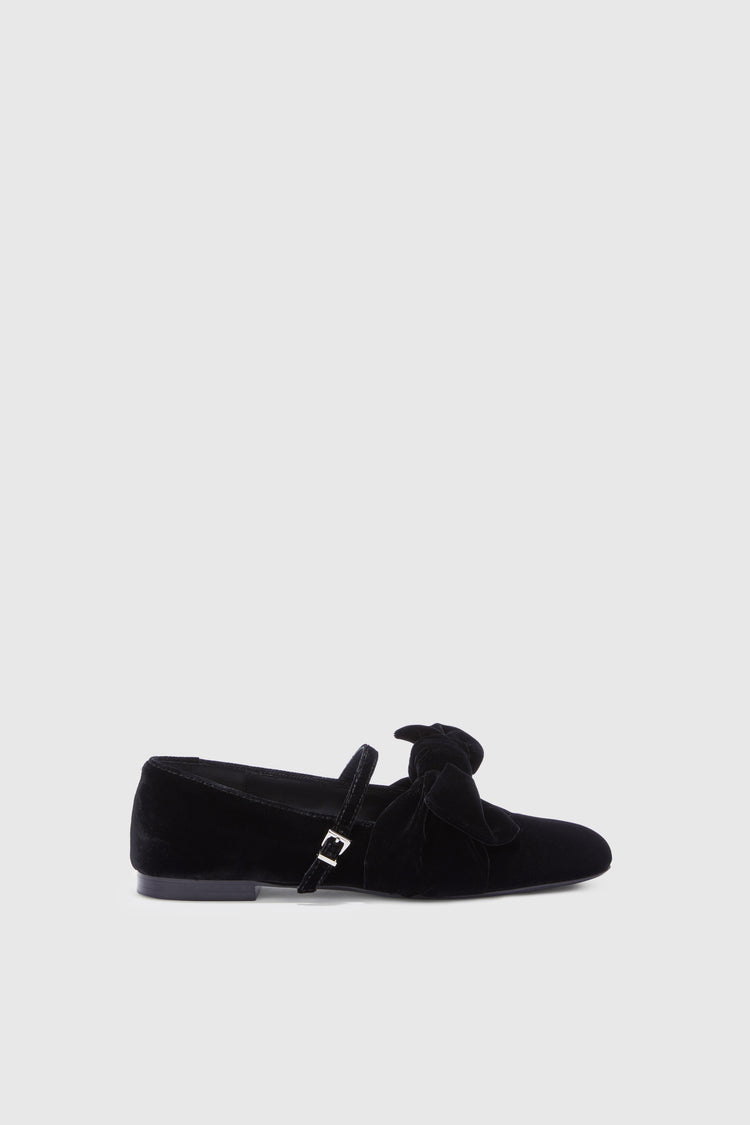 Velvet ballerina with oversized bow