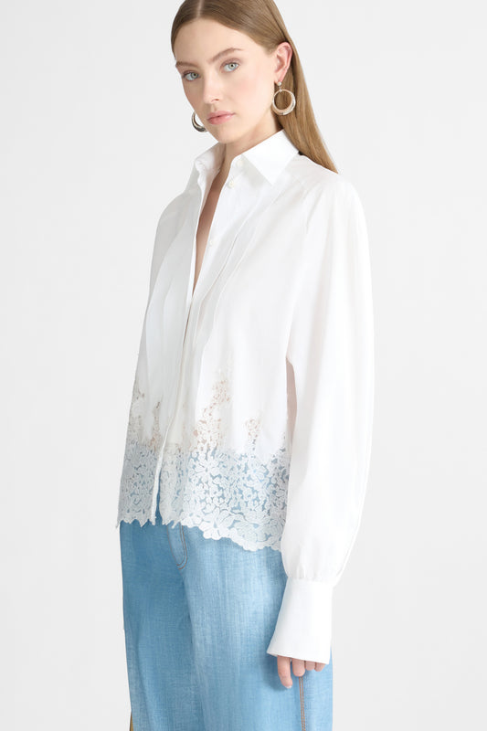 Camicia in cotone con maniche a sbuffo e pizzo rebrodé