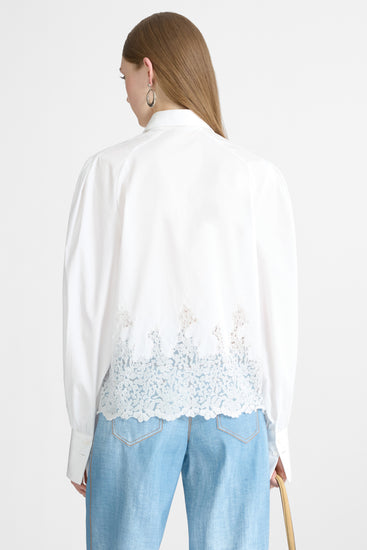 Camicia in cotone con maniche a sbuffo e pizzo rebrodé