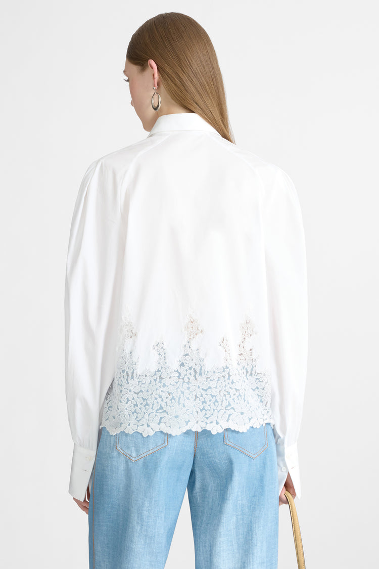 Camicia in cotone con maniche a sbuffo e pizzo rebrodé