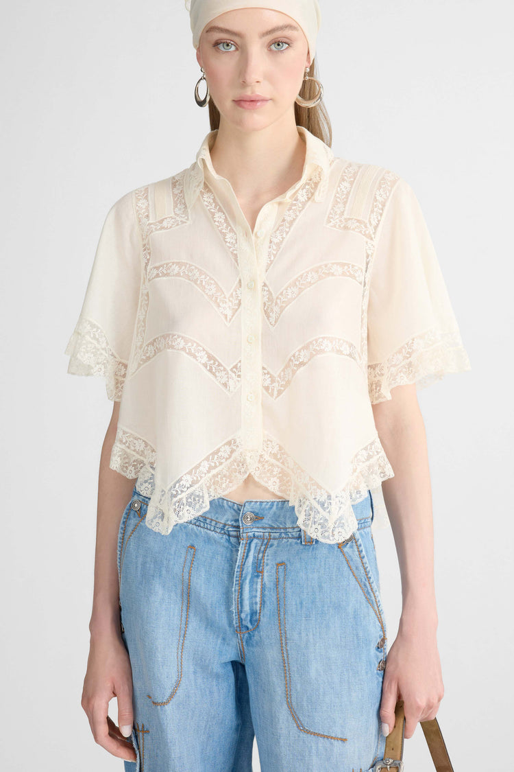 Camicia cropped in mussola di cotone con pizzo Valencienne