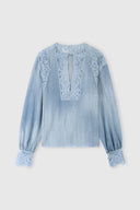 Silk crêpe caftan blouse with denim print