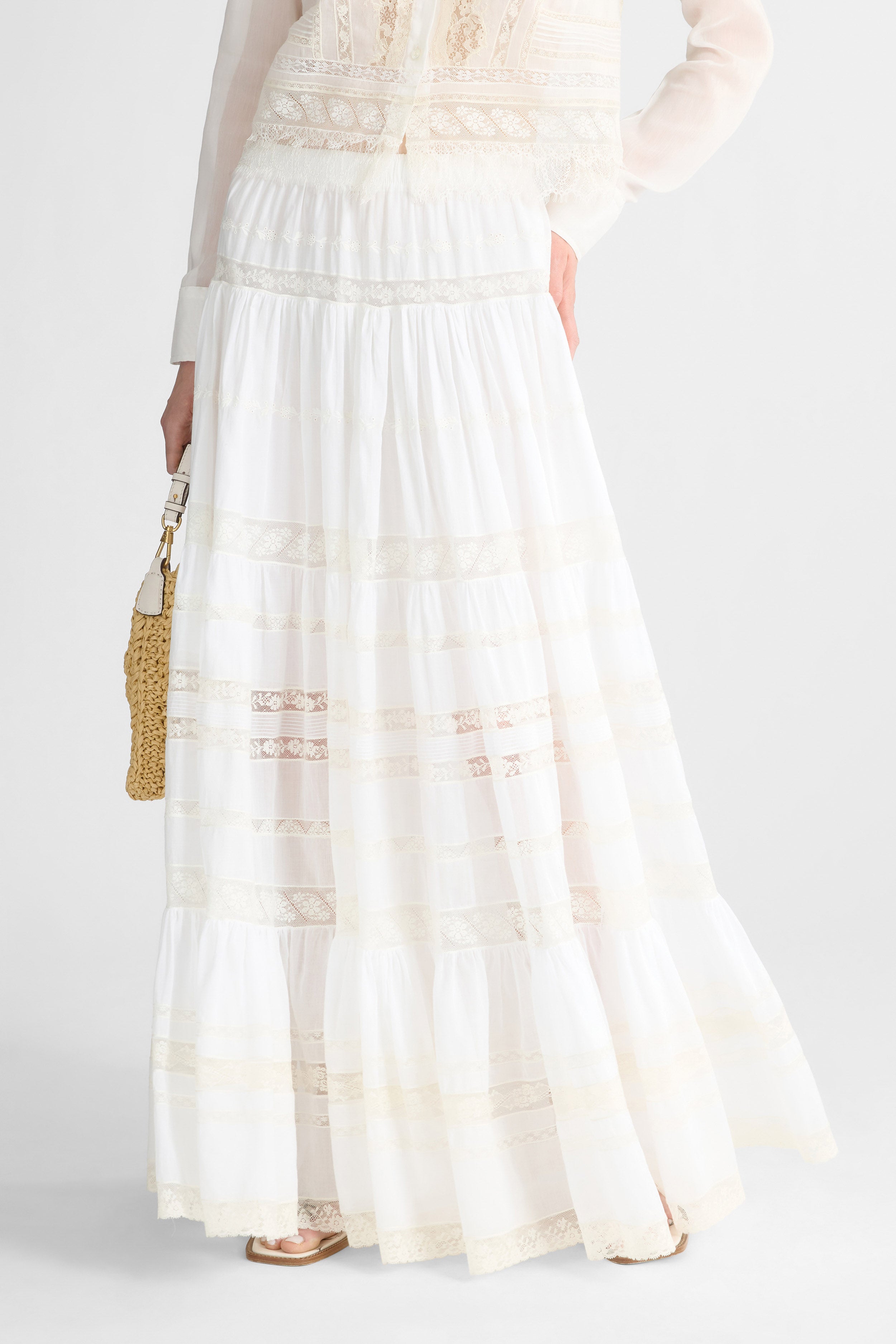 Gonna lunga in mussola di cotone con pizzo valencienne