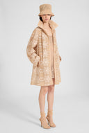 Abito sottoveste in tulle plumetis con cristalli e spallini a fiocco