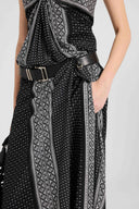 Abito lungo stampa bandana con nodo centrale