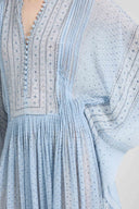 Kaftan en soie imprimée avec cristaux appliqués à la main