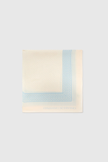 Foulard quadrato in pura seta con stampa bandana azzurro e crema