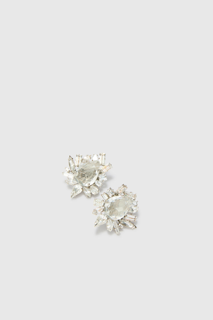Clip-on daisy earrings