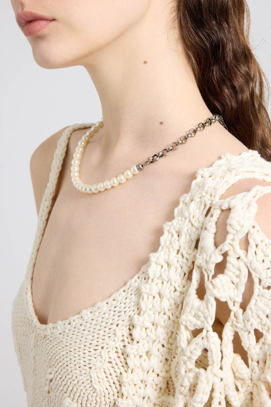 Collana in perle di vetro con dettagli in catena forzatina