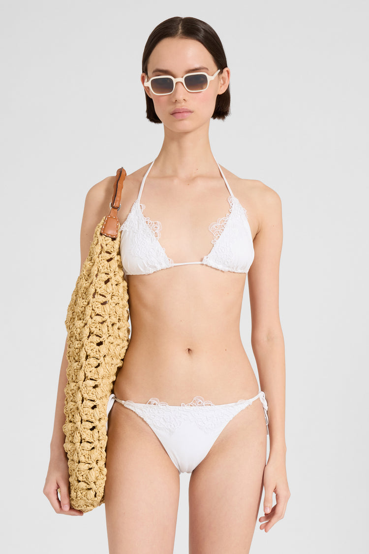 Bikini a triangolo con pizzo macramè