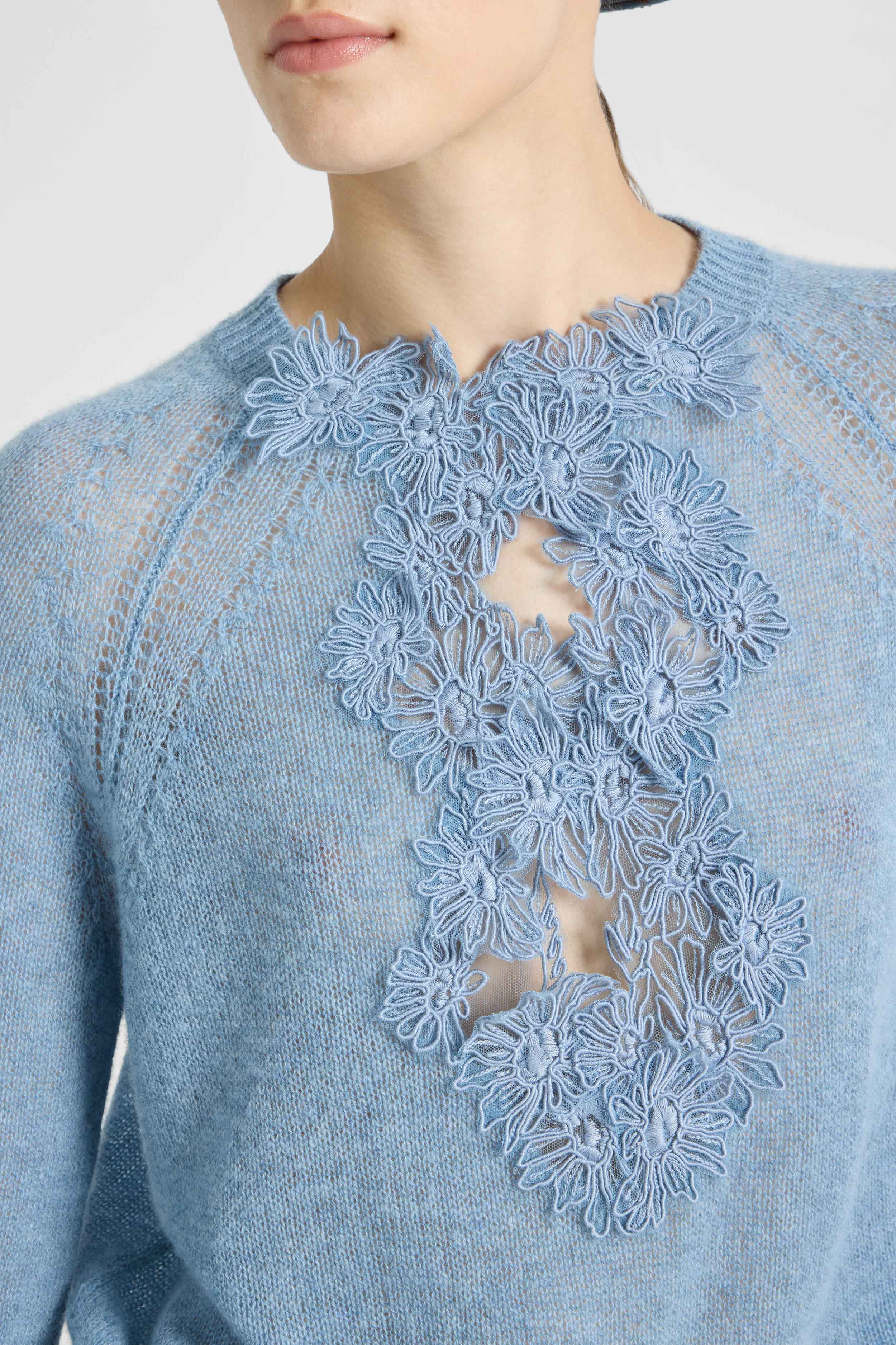 Pure cashmere V-neck sweater with handmade daisy appliqués