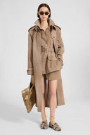 Trench in georgette tecnica con stampa denim