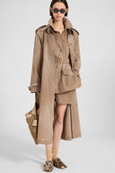 Sahariana in georgette tecnica con chiffon di seta e cintura in nappa