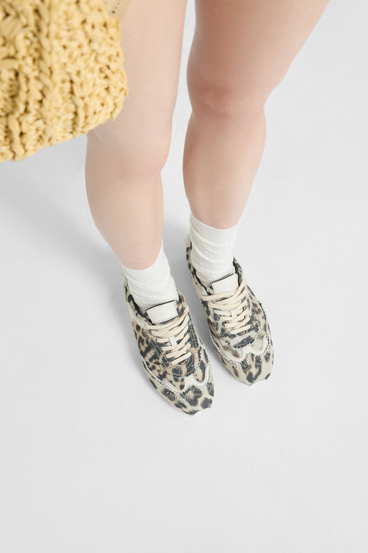 Winner sneakers in natural spotted suede
