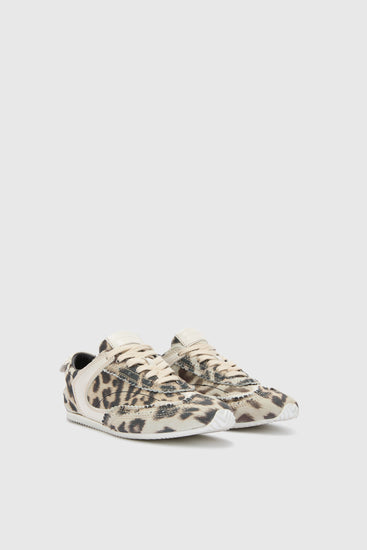 Winner sneakers in natural spotted suede