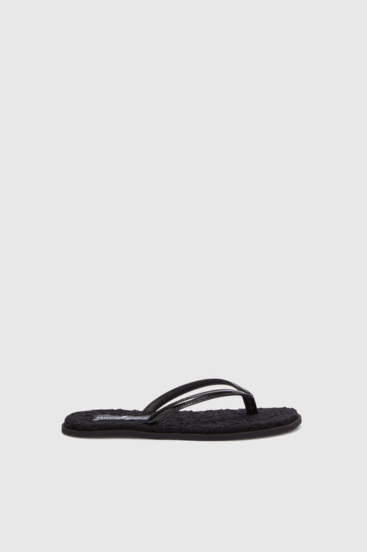 Black lace flip flop