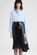 Cotton poplin shirt with a masculine sartorial allure