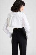 Camicia crop in popeline di cotone con fiocco in pizzo Valencienne