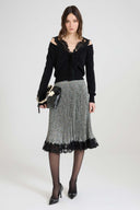 Below-the-knee pleated skirt in cady with resca print and contrasting lace hem