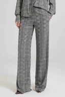 Pantalone relaxed tailoring in marocain a stampa Galles con cristalli