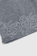 Cappello in Maglia Misto Cashmere con Pizzo Rebrodé sulla Balza