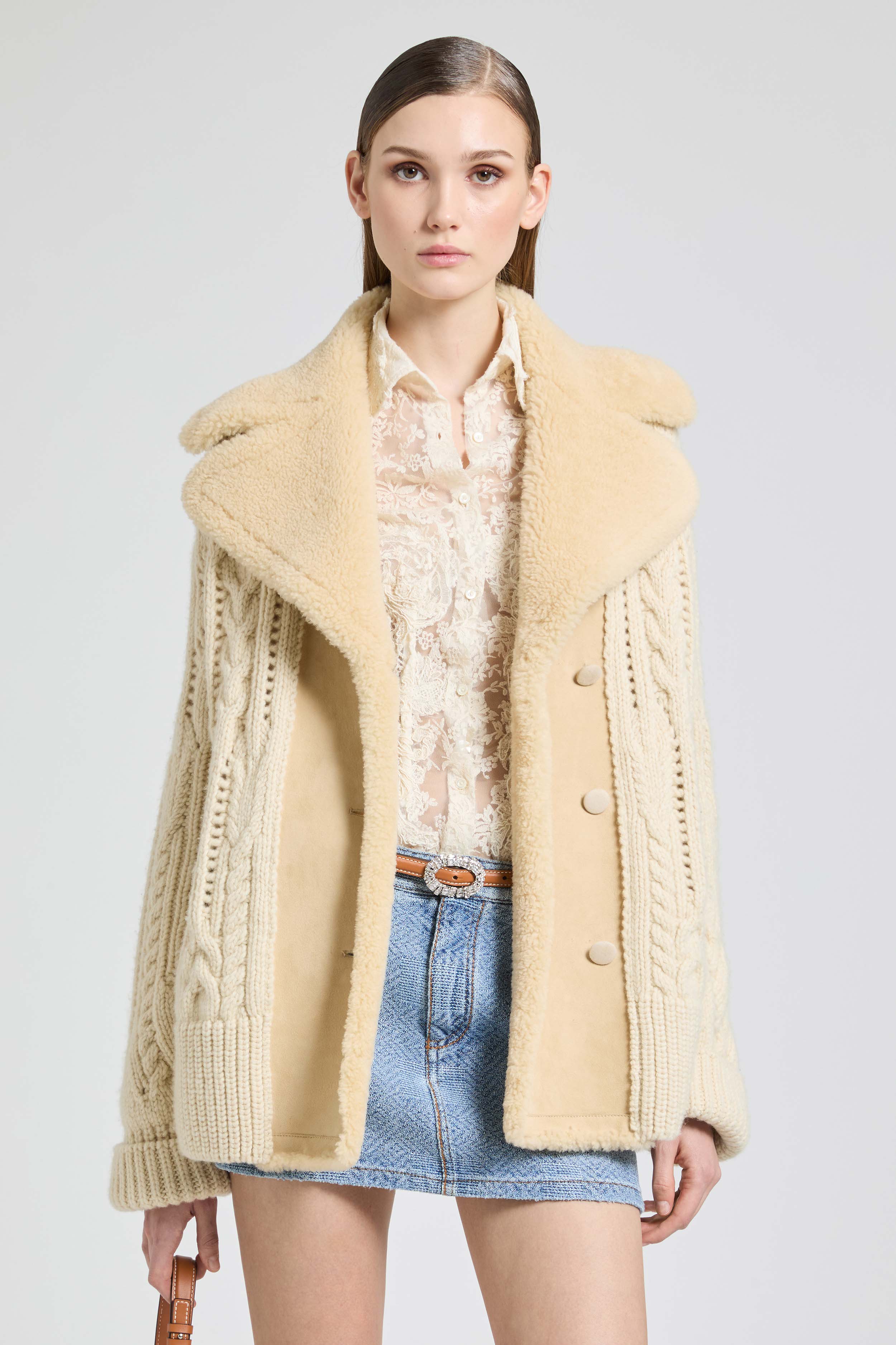 ERMANNO SCERVINO レースカーディガン ベージュ Cream oversized cardigan in virgin wool with merino shearling collar