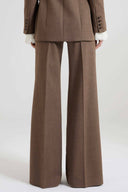 Pantalone palazzo marrone in fresco lana con disegno resca tinto filo