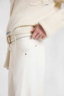White boyfriend jeans