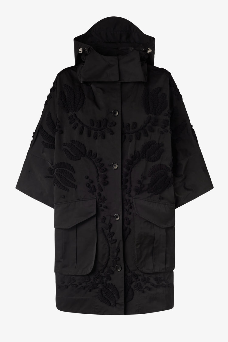 Duchesse pea coat with embroidery